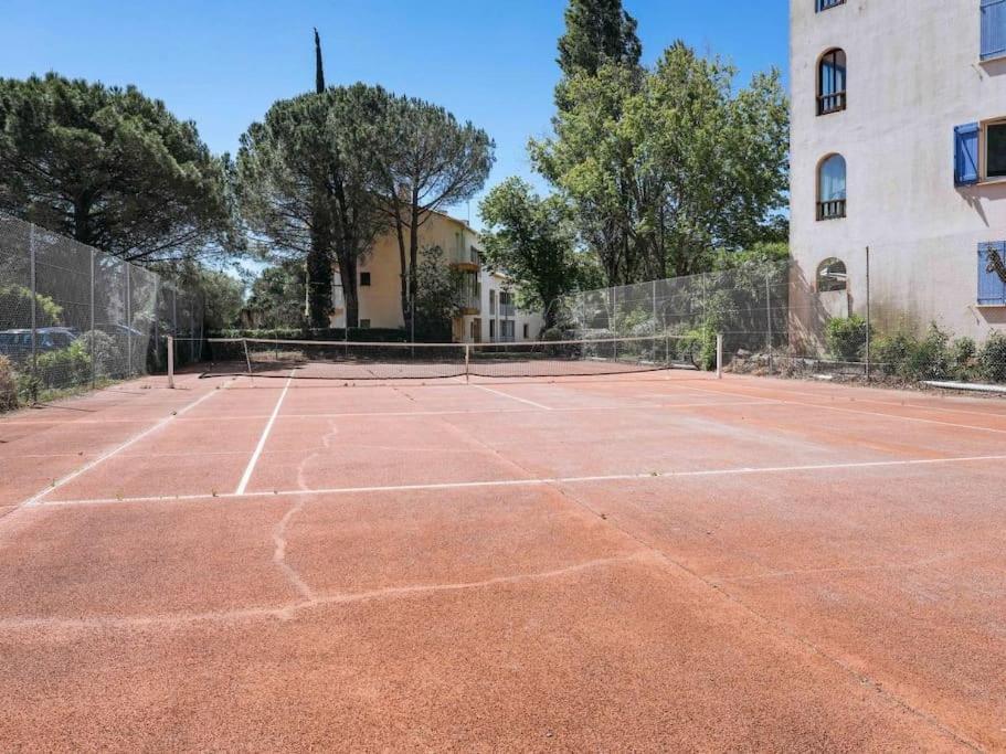 Appartement Frejus Avec Jardin, Piscine, Plage, Tennis Exterior foto